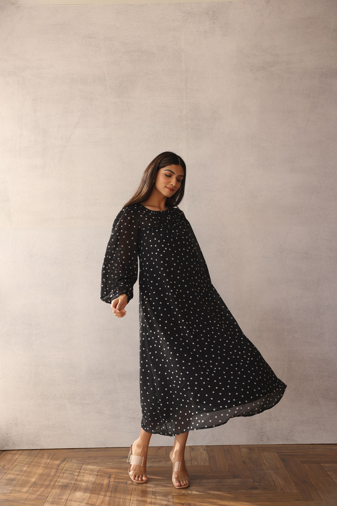 BLACK POLKA MAXI