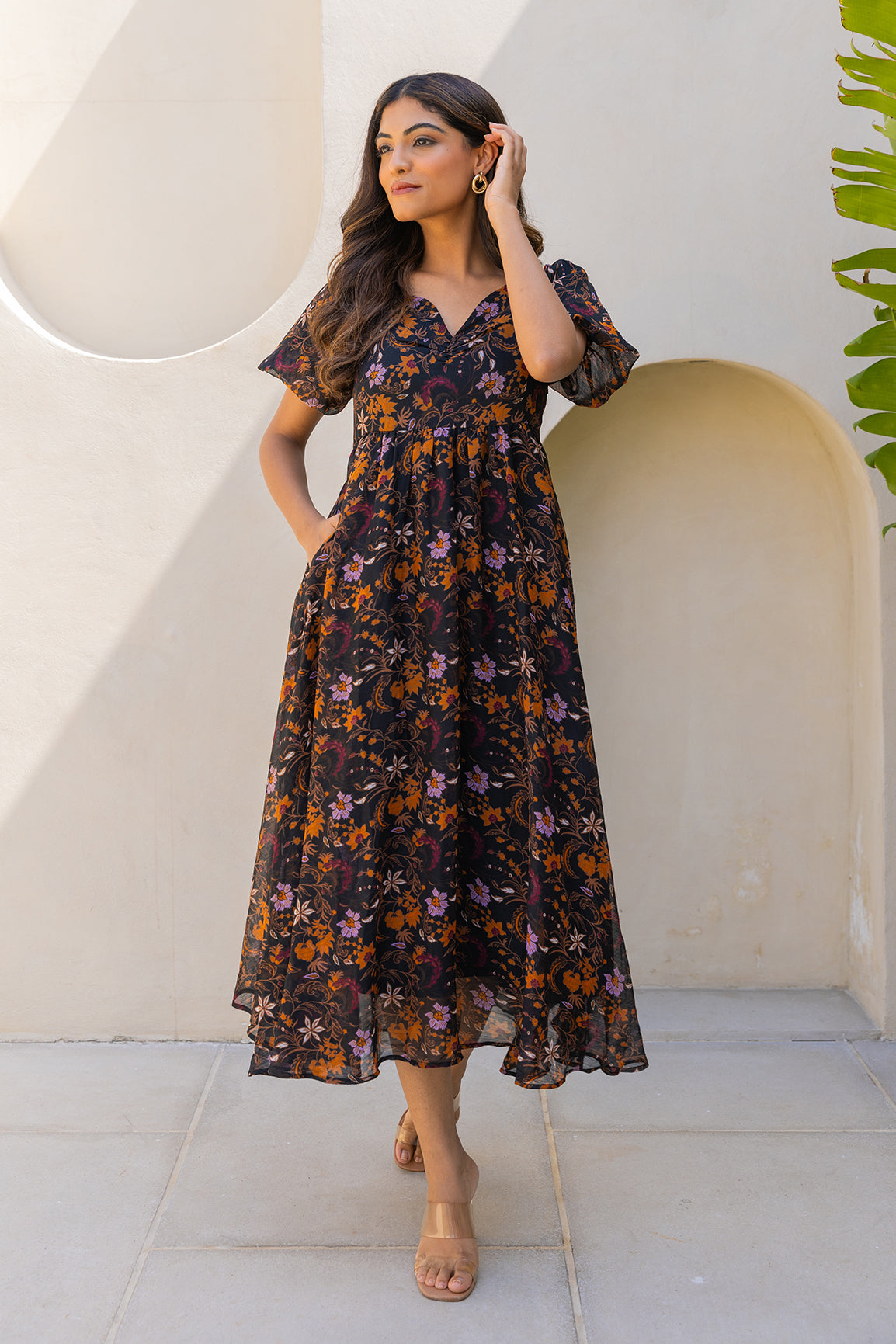 BLACK FLORAL MAXI