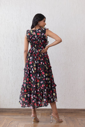 BLACK FLORAL SMOCKED MAXI